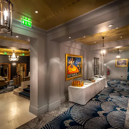 Hotel M Social